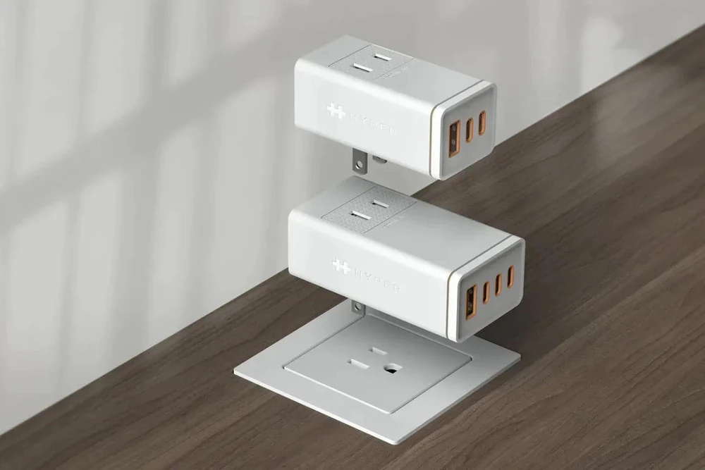 Sạc HyperJuice Stackable GaN 100 W có thể xếp chồng. Ảnh: Hyper