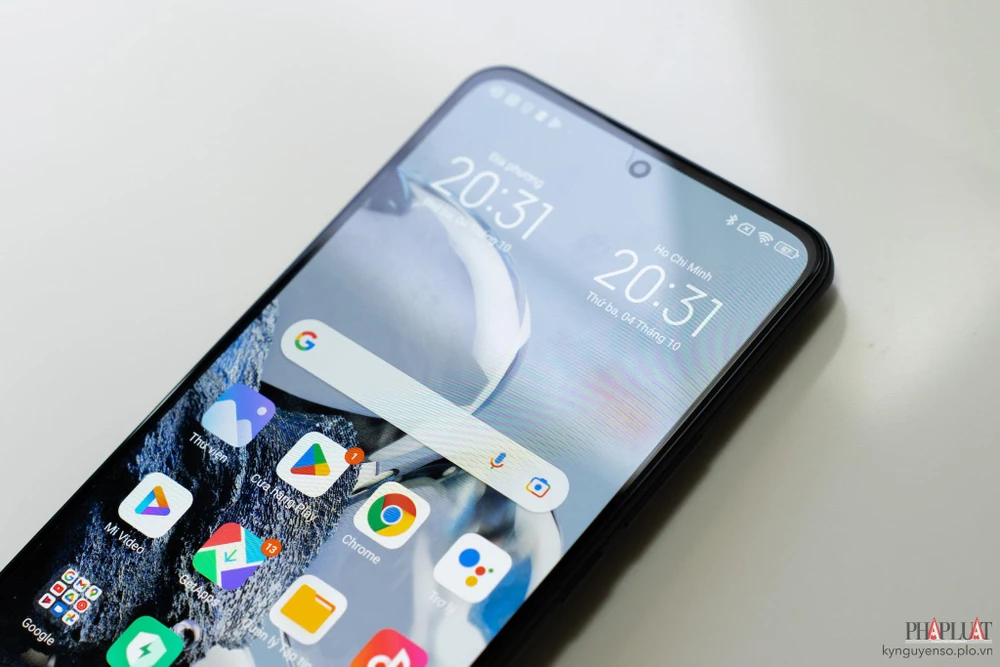 CrystalRes AMOLED 6,67 inch