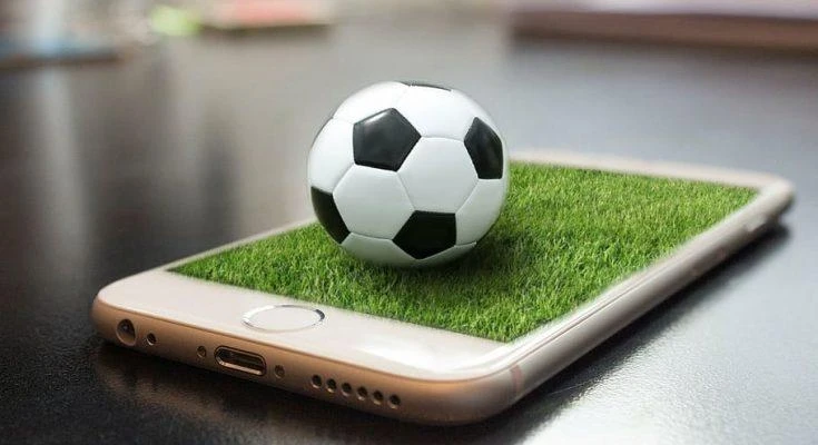 bóng đá là môn thể thao yêu thích