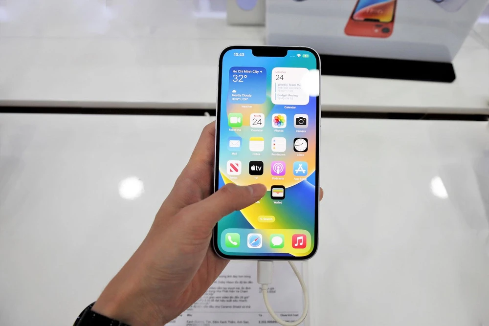 iPhone 14 Plus có màn hình lớn 6,7 inch