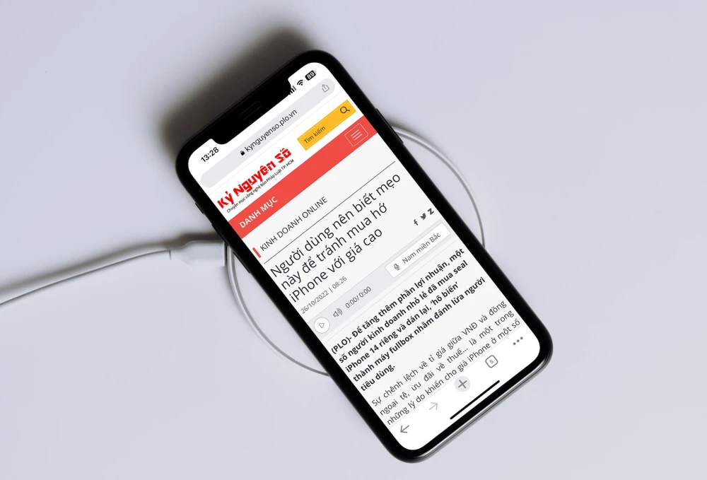 iPhone mới sẽ chuyển sang sử dụng cổng USB-C. Ảnh: Canva/TIỂU MINH