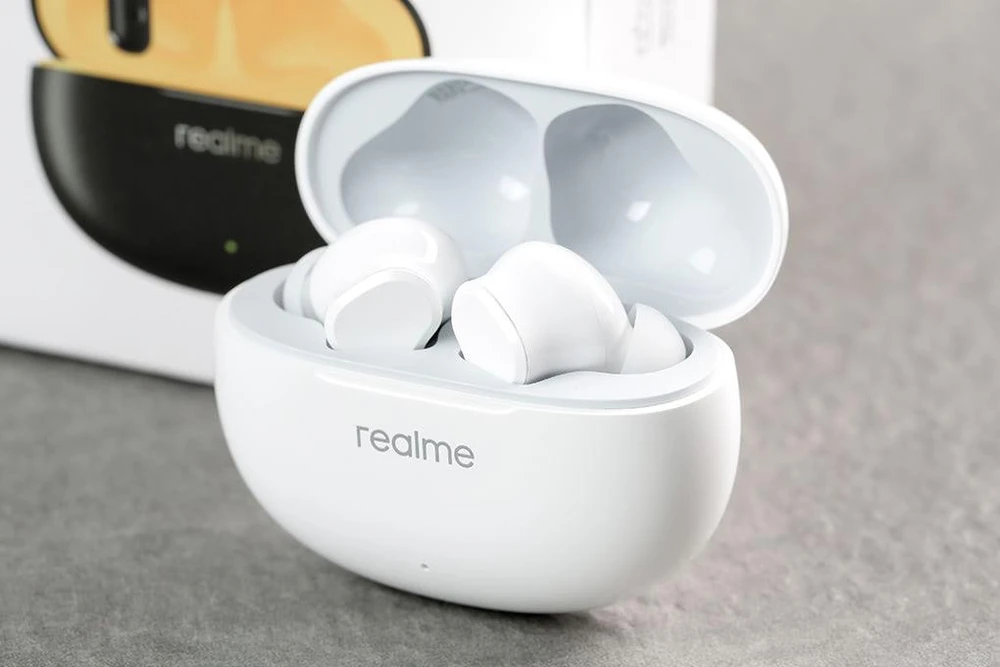 tai-nghe-khong-day-realme
