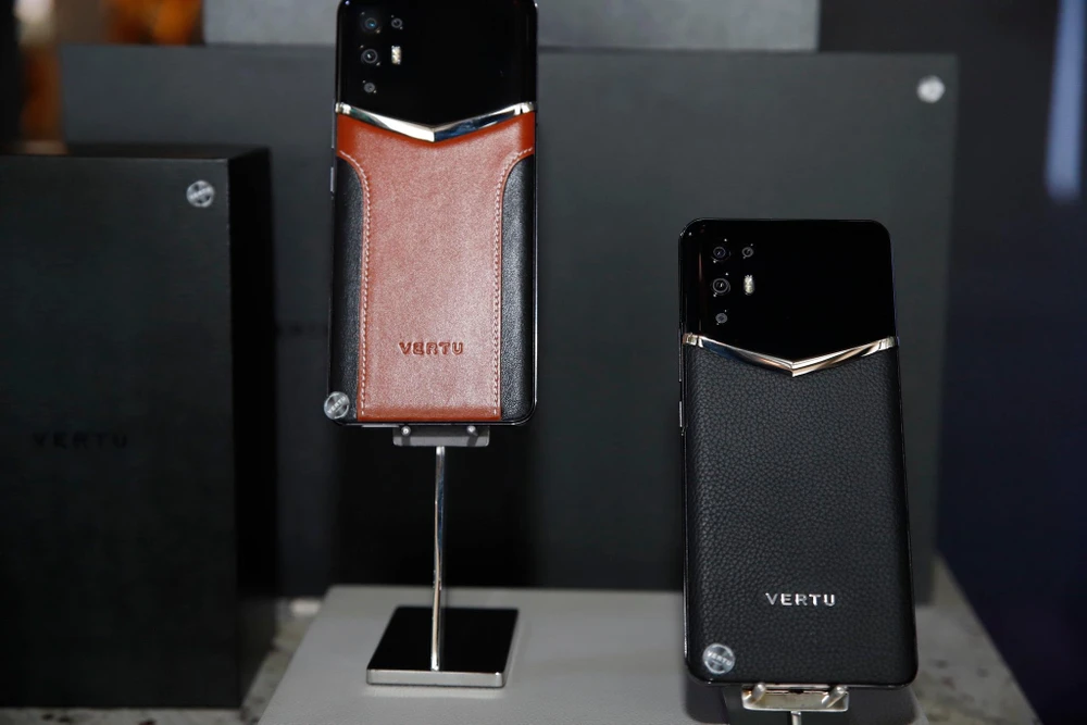 vertu chính hãng