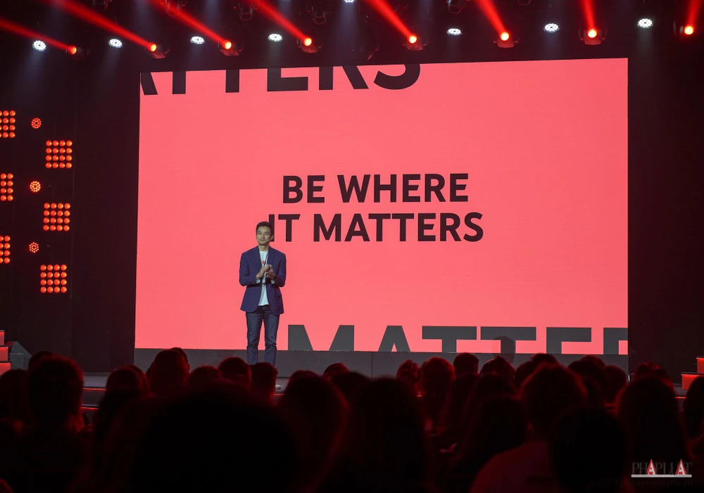 Ông Marc Woo, Giám đốc điều hành, phụ trách Google thị trường Việt Nam, chia sẻ tại sự kiện Brandcast 2022. Ảnh: TIỂU MINH