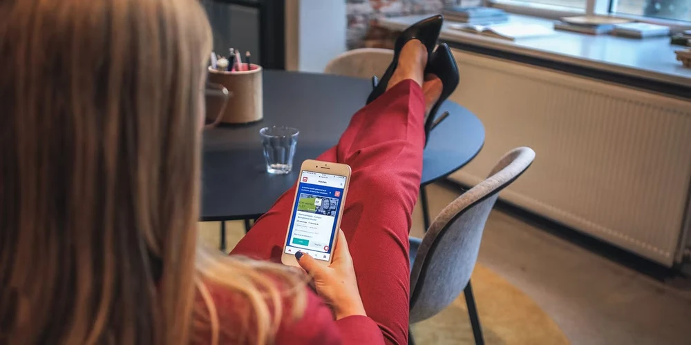 nghien-dien-thoai-thong-minh nghiện điện thoại thông minh