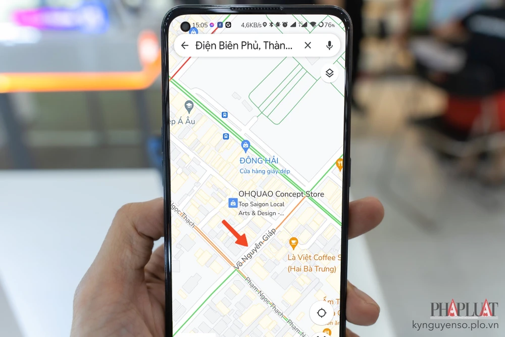 Việc tên đường bị đổi hiển thị trên website của Google Maps, cũng như ứng dụng trên Android và iOS. Ảnh: TIỂU MINH
