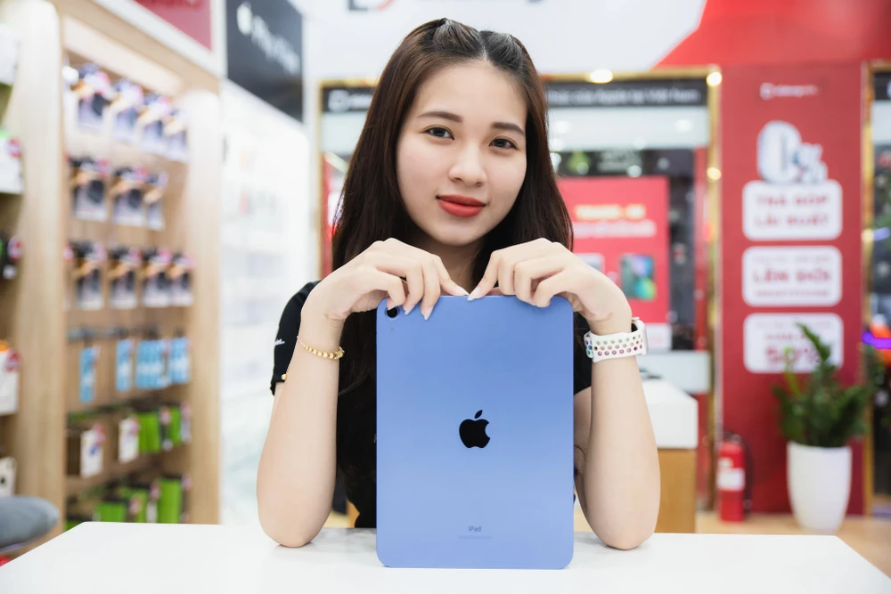 iPad Gen 10 chỉ còn từ 10,49 triệu đồng