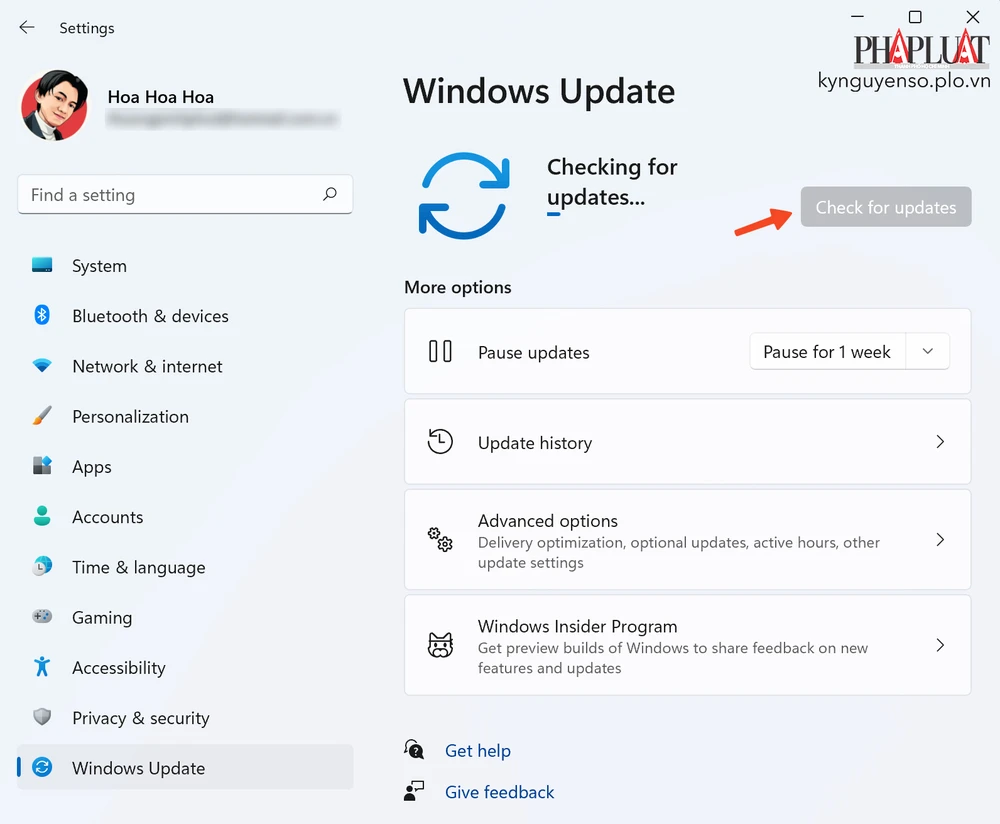 Cập nhật hệ thống lên phiên bản mới nhất. Ảnh: TIỂU MINH