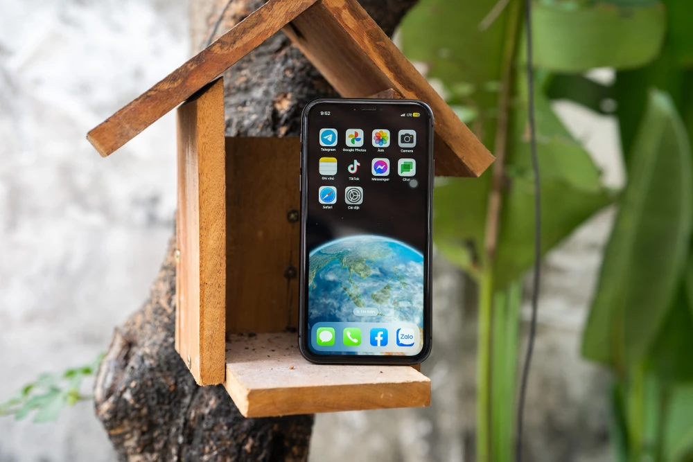 Nga cấm các quan chức sử dụng iPhone. Ảnh: TIỂU MINH