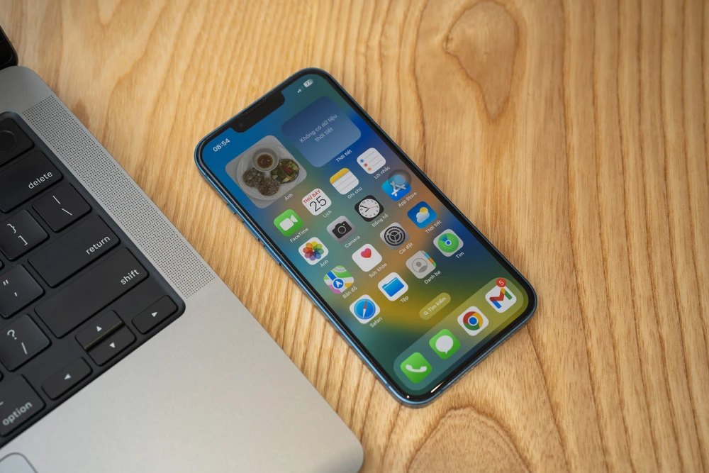 Apple không muốn bị cuốn vào căng thẳng thương mại đang tiếp diễn giữa Mỹ và Trung Quốc. Ảnh: TIỂU MINH