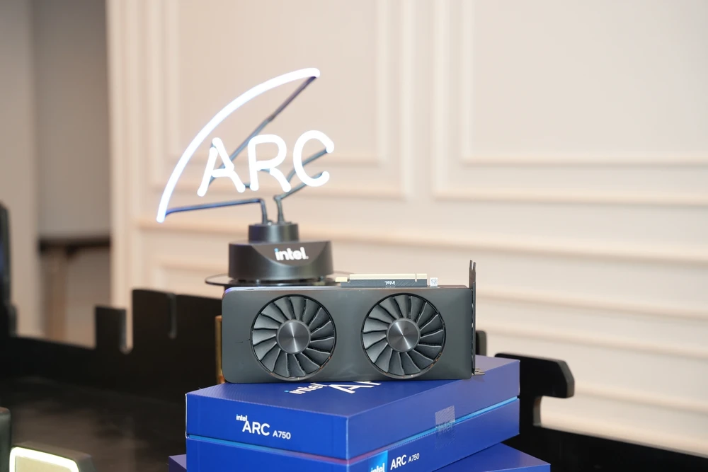 intel ra mắt card đồ họa rời arc a750