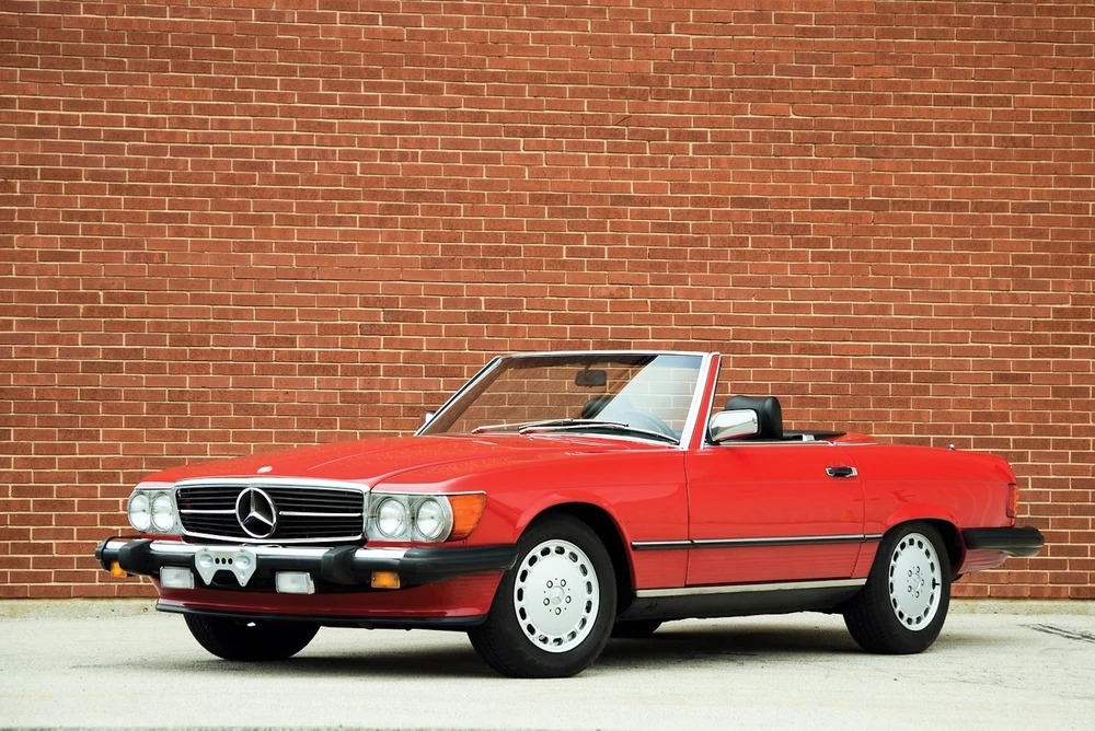 Mercedes-Benz-560SL 
