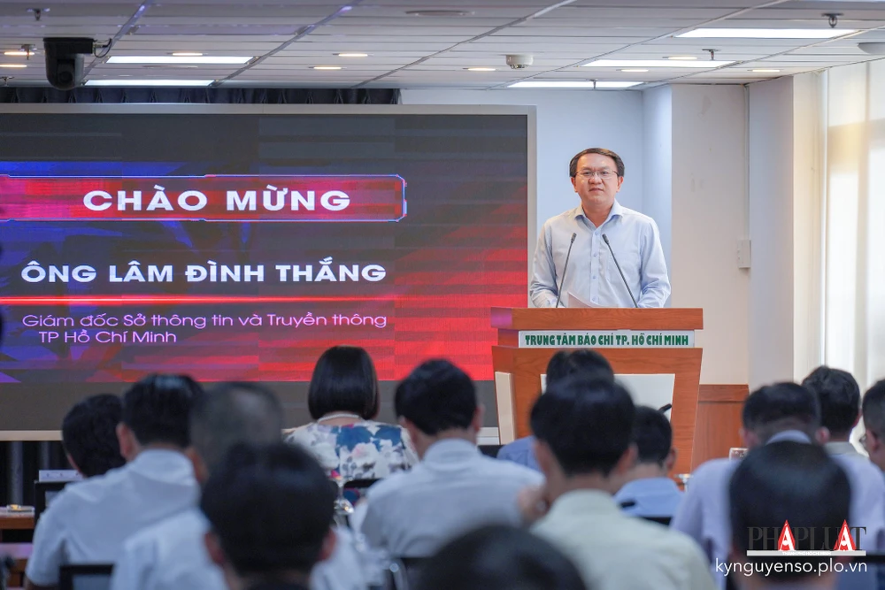 Ông Lâm Đình Thắng, Giám đốc Sở TTTT TP.HCM phát biểu tại sự kiện bế mạc cuộc diễn tập an toàn thông tin mạng 2023. Ảnh: TIỂU MINH