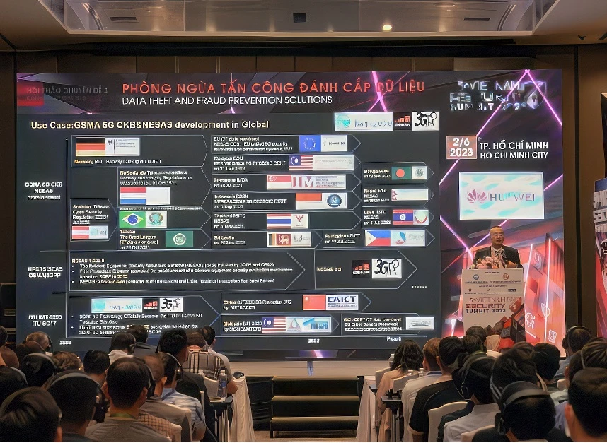 Ông Li Hai - Giám đốc An ninh Bảo mật, Ban Quan hệ Chính phủ và Truyền thông của Huawei khu vực Châu Á - Thái Bình Dương phát biểu tại sự kiện.