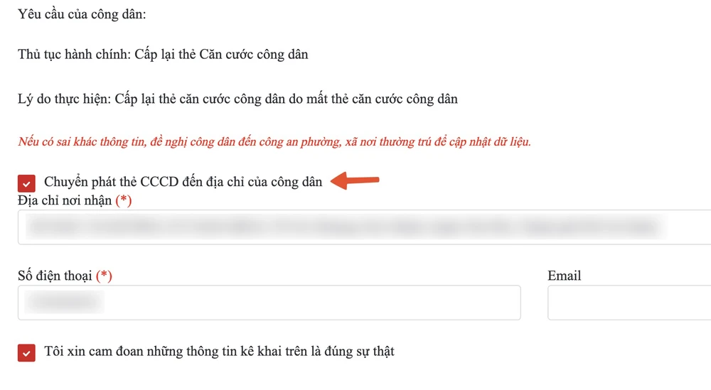 Chuyển phát CCCD gắn chip về tận nhà. Ảnh: MINH HOÀNG