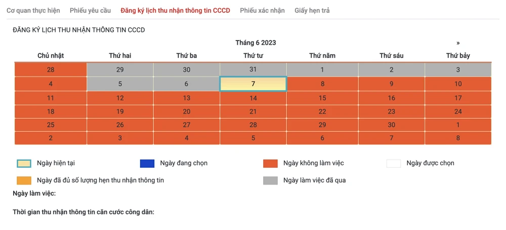 Đăng ký thời gian thu nhận thông tin CCCD. Ảnh: MINH HOÀNG