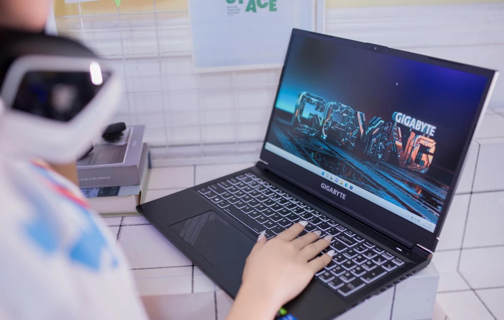 laptop gaming giảm giá mạnh mùa tựu trường