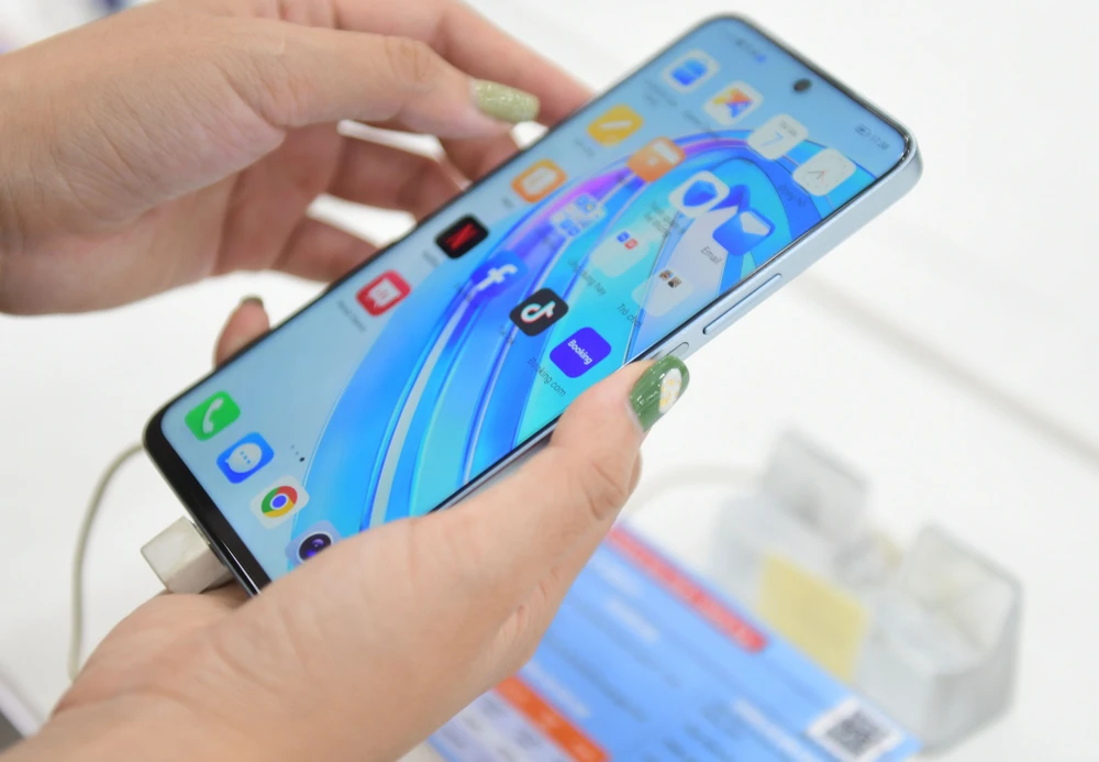 honor trở lại việt nam với x8a