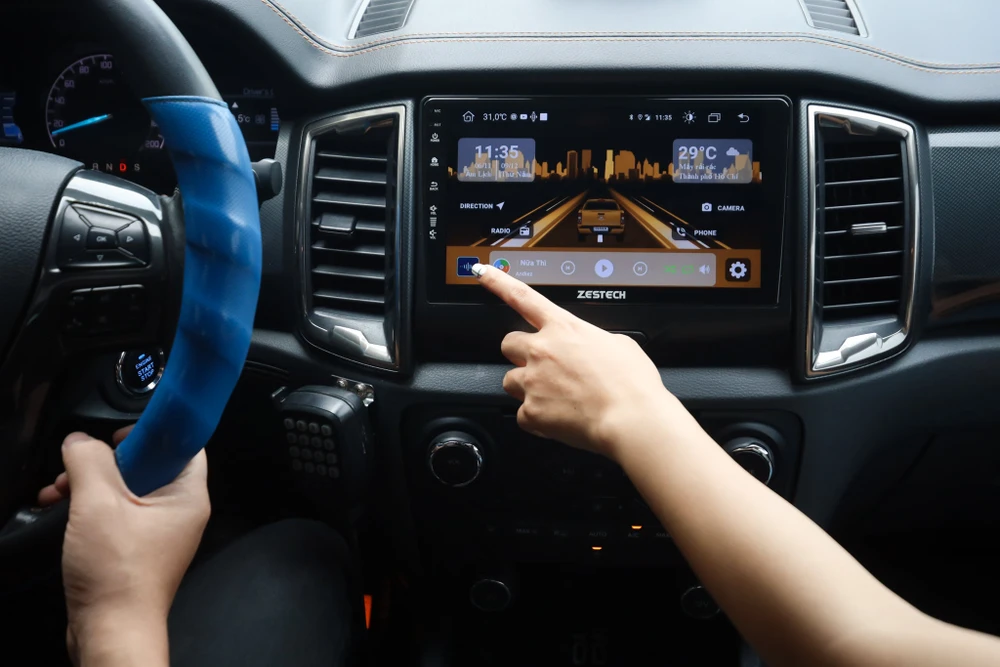 xe tự lái tích hợp AI