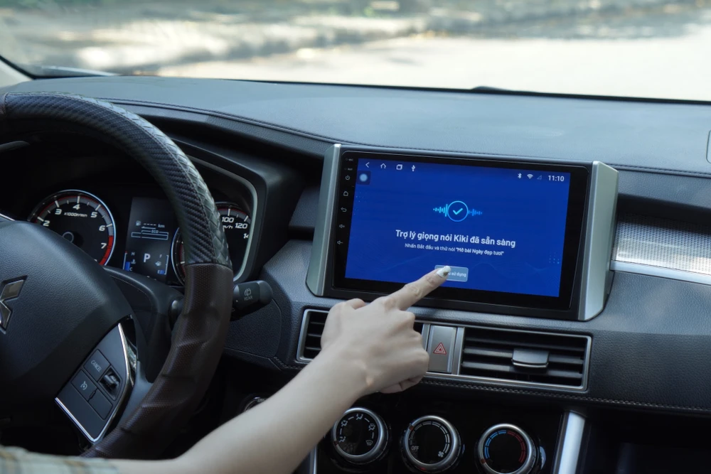 trợ lý giọng nói trên ô tô