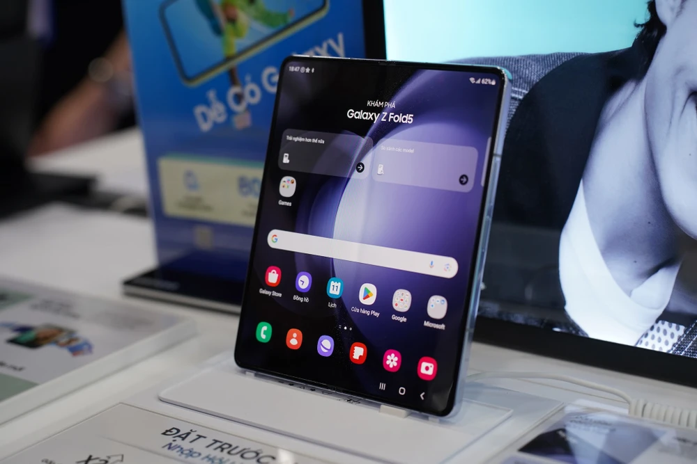 samsung-gioi-thieu-cong-cu-ai-moi Samsung dự kiến giới thiệu công cụ AI mới vào cuối năm 2023. Ảnh: TIỂU MINH