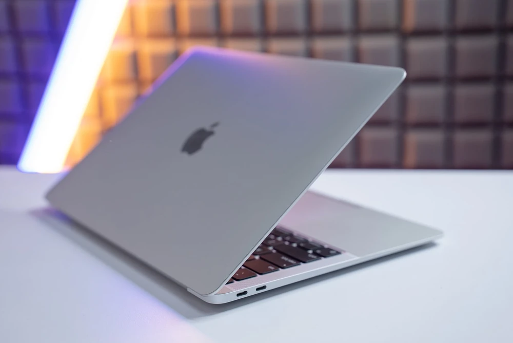 MacBook Air M1 chỉ còn 17,99 triệu đồng sau khi áp dụng các ưu đãi.