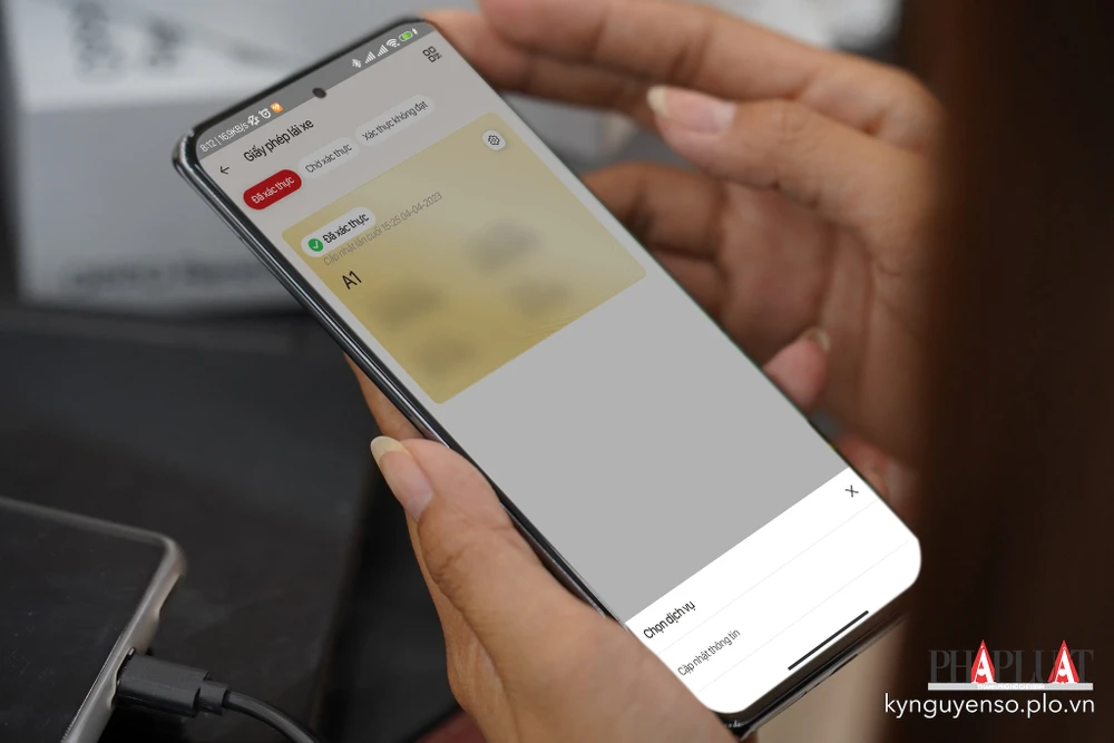Cài đặt ứng dụng VNeID và tích hợp hàng loạt giấy tờ cần thiết lên điện thoại