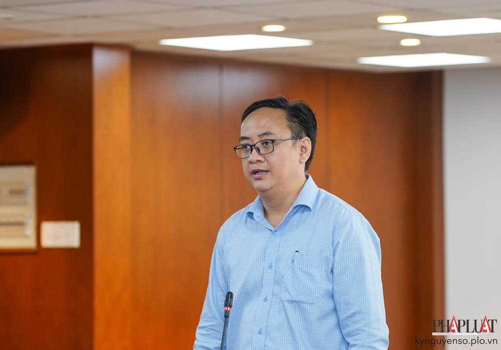 Ông Lý Minh Tuân, Trưởng phòng CNTT (Sở TTTT TP.HCM) giới thiệu về các hoạt động trong Tuần lễ Chuyển đổi số TP.HCM 2023. Ảnh: TIỂU MINH