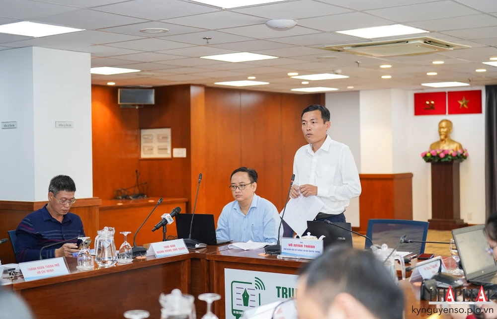 Ông Võ Minh Thành, Phó GĐ Sở TTTT TP.HCM cho biết sự kiện cũng là nơi triển lãm các sản phẩm, mô hình, giải pháp công nghệ ứng dụng dữ liệu, trí tuệ nhân tạo để tạo ra giá trị của TP. Ảnh: TIỂU MINH