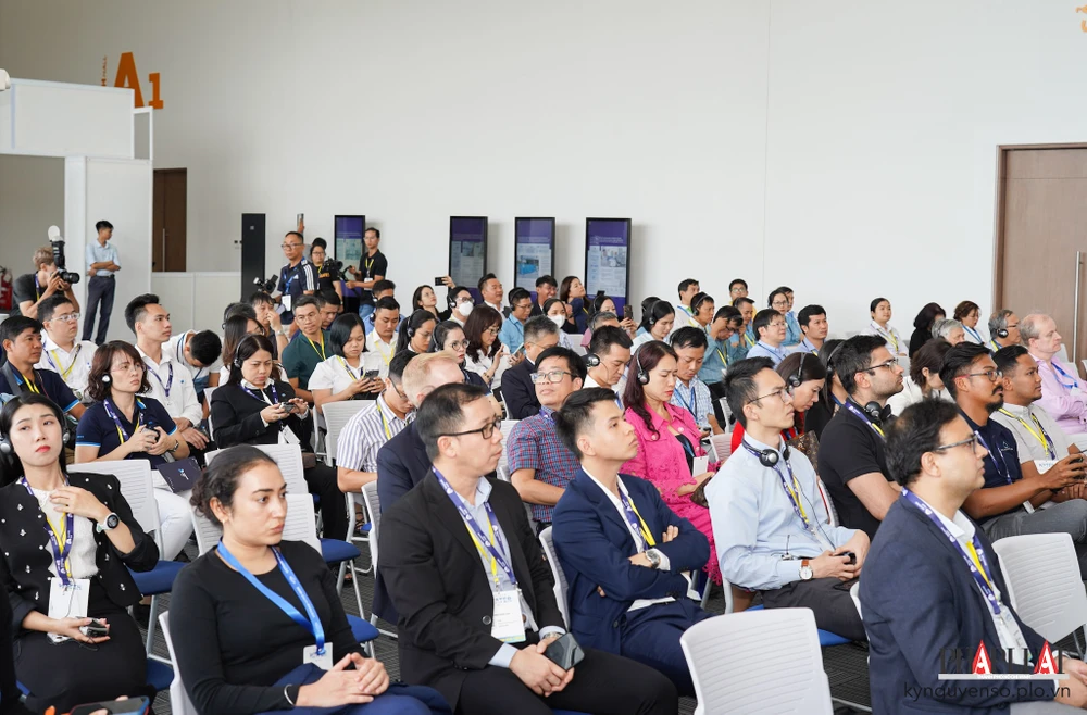 Sự kiện triển lãm công nghệ ngành nước thu hút nhiều người tham dự. Ảnh: TIỂU MINH