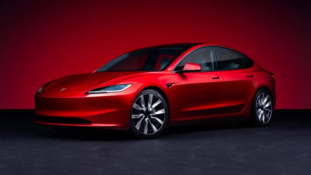 Tesla Model S 2023. Ảnh: Alex Kwanten/Forbes