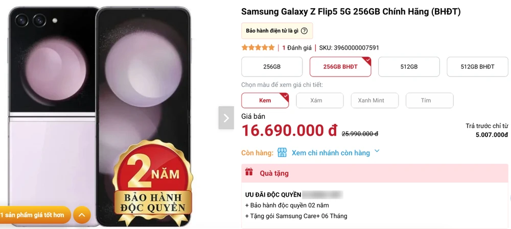 Giá Z Flip 5 và Fold 5 tại thị trường Việt Nam đang giảm vài triệu đồng. Ảnh: TIỂU MINH