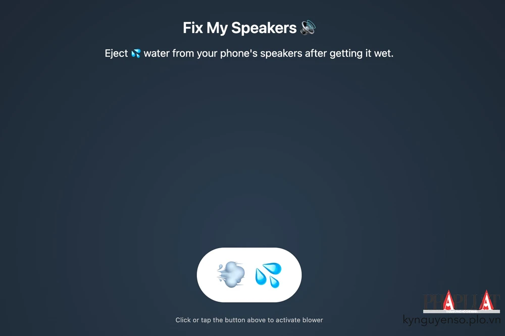 Đẩy nước ra khỏi iPhone bằng dịch vụ Fix My Speakers. Ảnh: TIỂU MINH