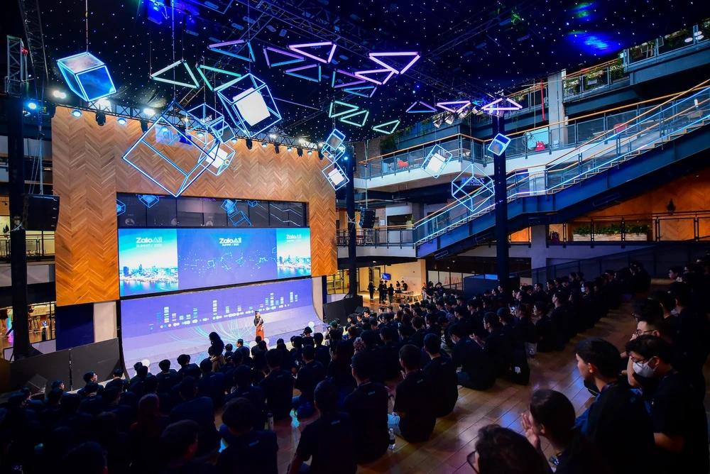 Chương trình năm nay với tổng giá trị giải thưởng lên tới 15.000 USD.