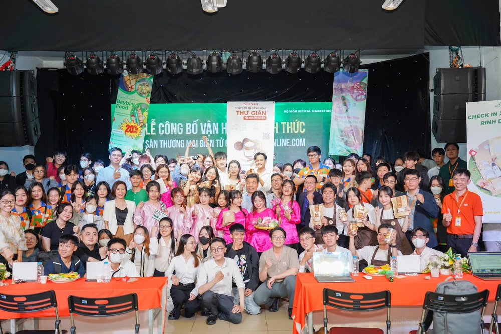 Chợ nông sản online là nơi hỗ trợ sinh viên khởi nghiệp. Ảnh: MINH HOÀNG