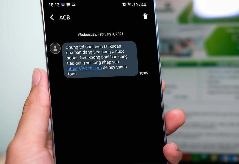 Google Play Protect có thể bảo vệ người dùng khỏi các ứng dụng độc hại. Ảnh: TIỂU MINH