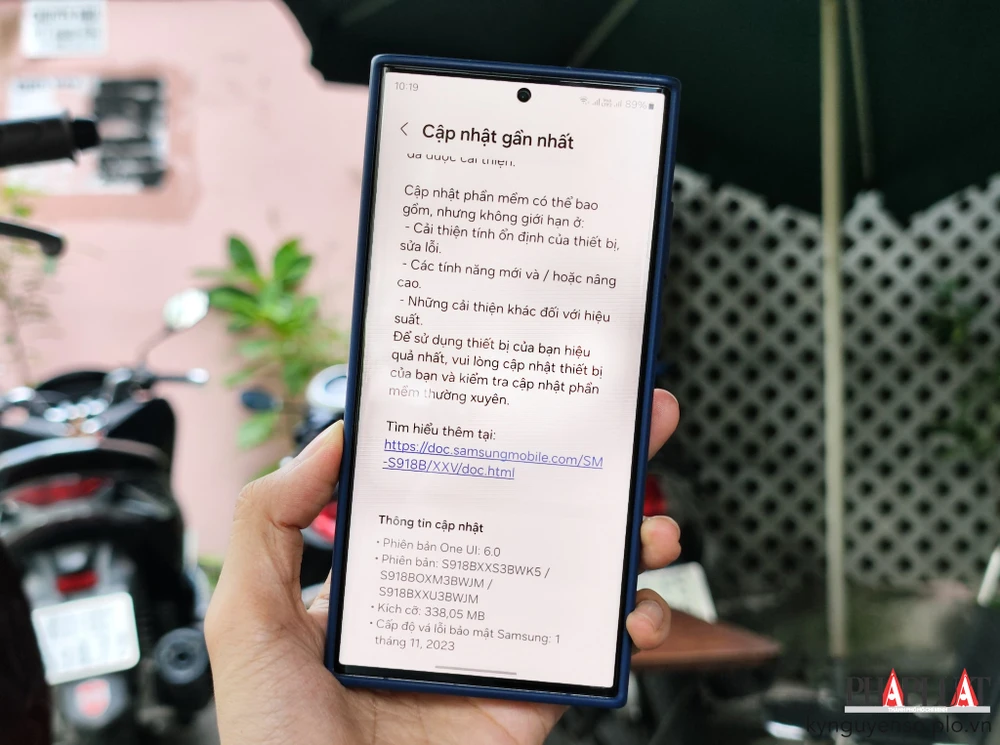 Cập nhật Android 14 trên Samsung Galaxy S23 Ultra. Ảnh: TIỂU MINH