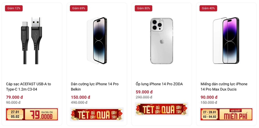 Nhiều phụ kiện công nghệ giảm giá khủng dịp cuối năm. Ảnh: TIỂU MINH