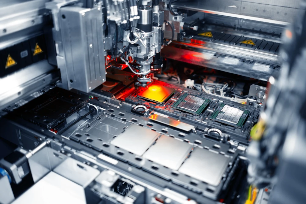 Intel cải tiến tiến trình chip. Ảnh: Intel