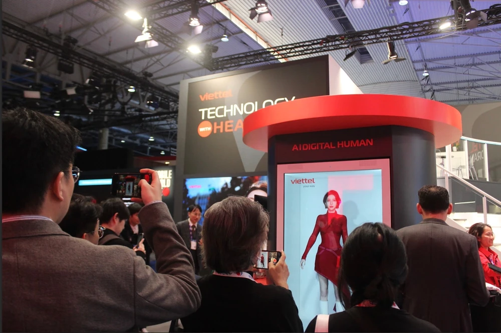 Viettel công bố chipset 5G và người ảo Vi An tại MWC 2024. Ảnh: Viettel