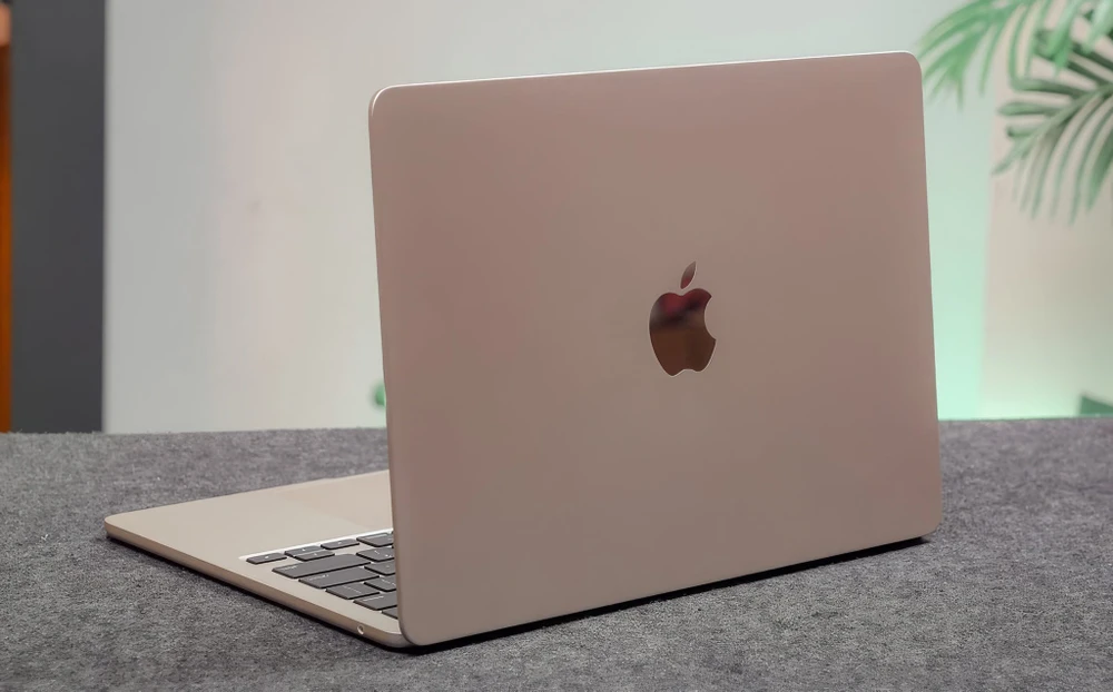 MacBook Air M3 chỉ chênh lệch nhẹ so với phiên bản tiền nhiệm 2,4 triệu đồng.