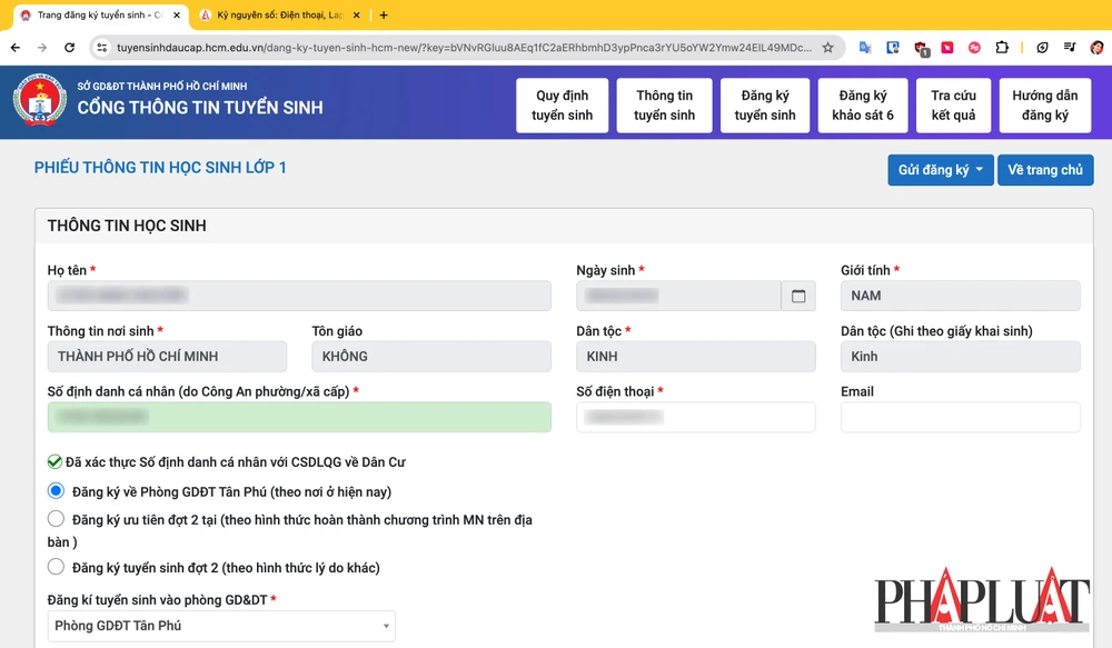 Điền thông tin học sinh và bổ sung các dữ liệu còn thiếu. Ảnh: MINH HOÀNG