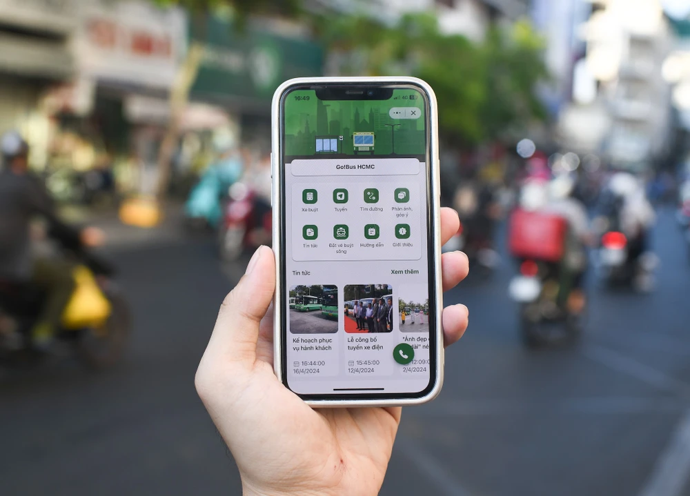 Cách tìm lộ trình xe buýt bằng mini app GoBus TPHCM.