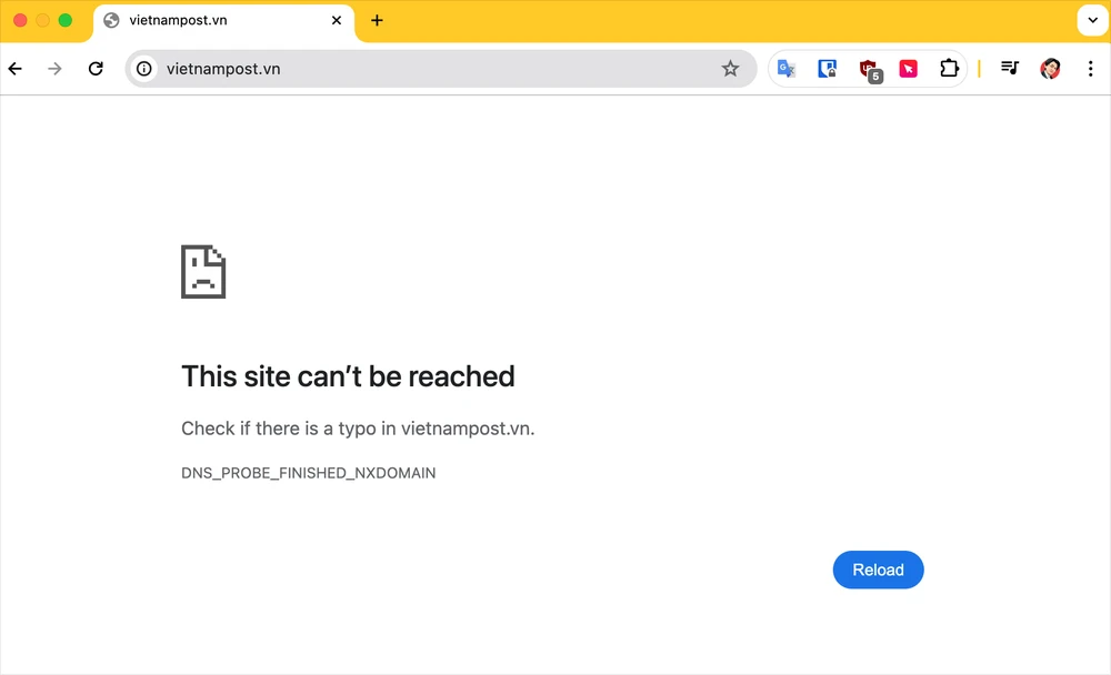 Các website và ứng dụng liên quan đến Bưu điện Việt Nam đang gặp sự cố, khiến người dùng không thể truy cập. Ảnh: TIỂU MINH