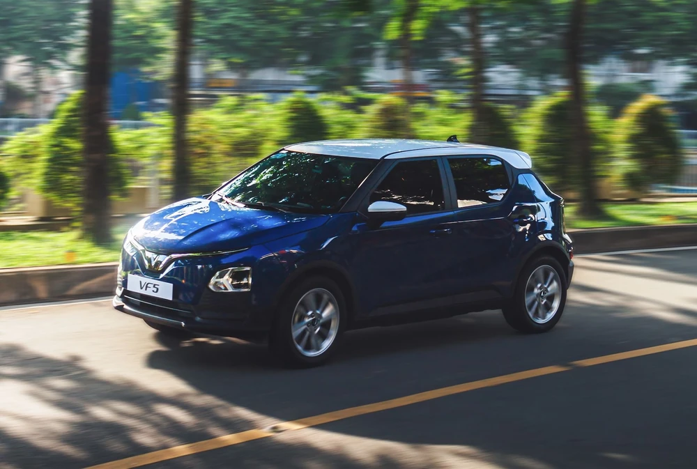 VinFast ra mắt gói thuê pin giá rẻ, giúp người dùng tiết kiệm chi phí.