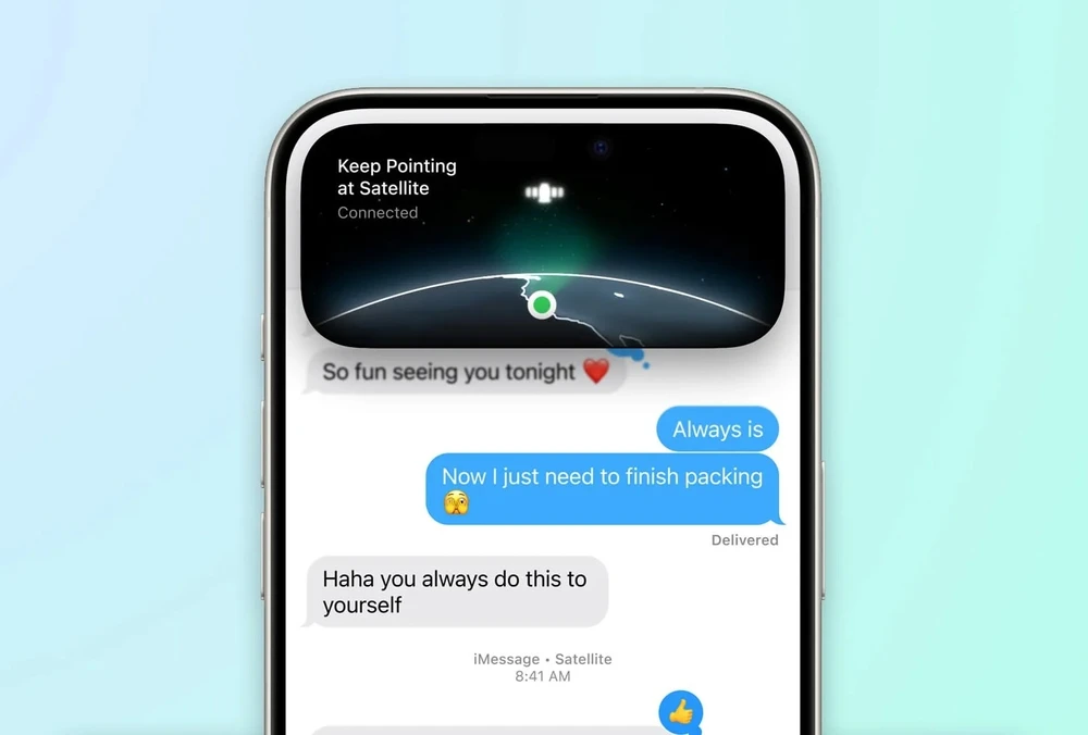 Người dùng iPhone có thể gửi SMS qua vệ tinh khi không có Internet hoặc mạng di động. Ảnh: Apple