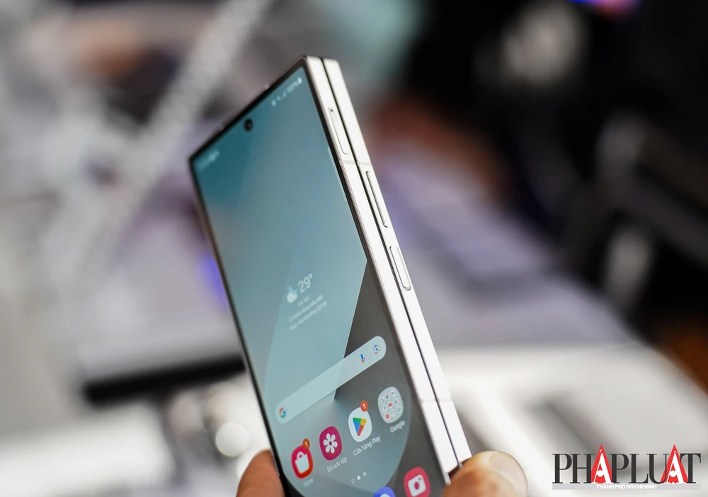 Các cạnh được làm vuông vức hơn. Ảnh: TIỂU MINH