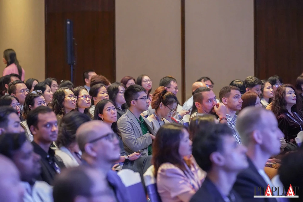 MMA ALC Submit 2024 thu hút hơn 700 khách tham dự. Ảnh: TIỂU MINH