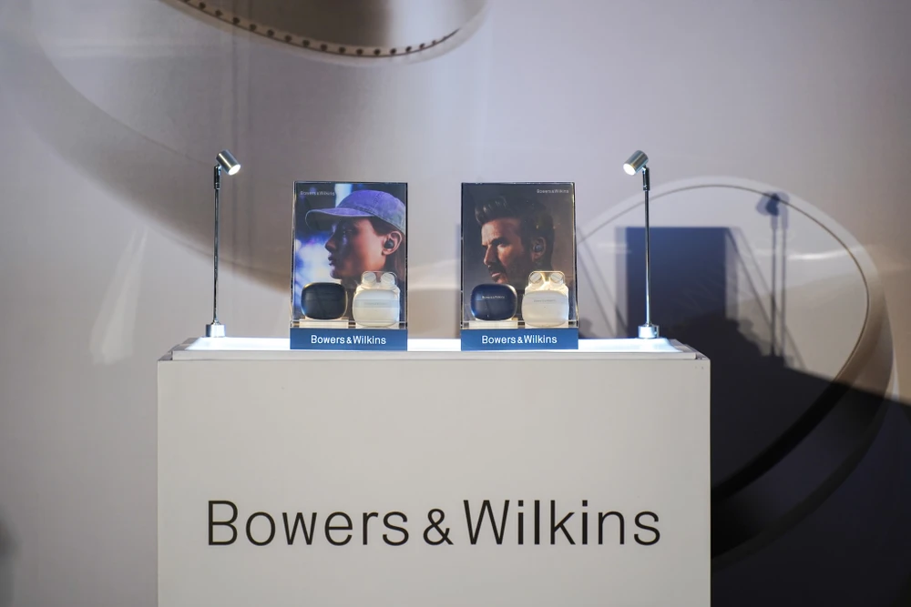Bowers & Wilkins giới thiệu bộ đôi tai nghe không dây thế hệ mới. Ảnh: TIỂU MINH