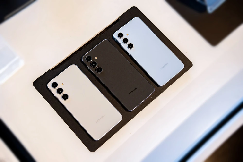 Galaxy S24 FE có thiết kế gần như tương tự phiên bản tiền nhiệm.